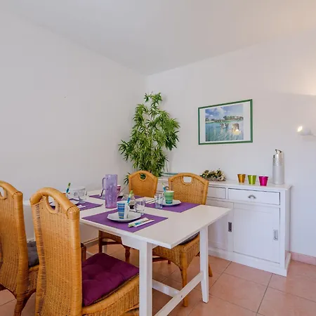 Lägenhet Terre Du Soleil-2 By Interhome
